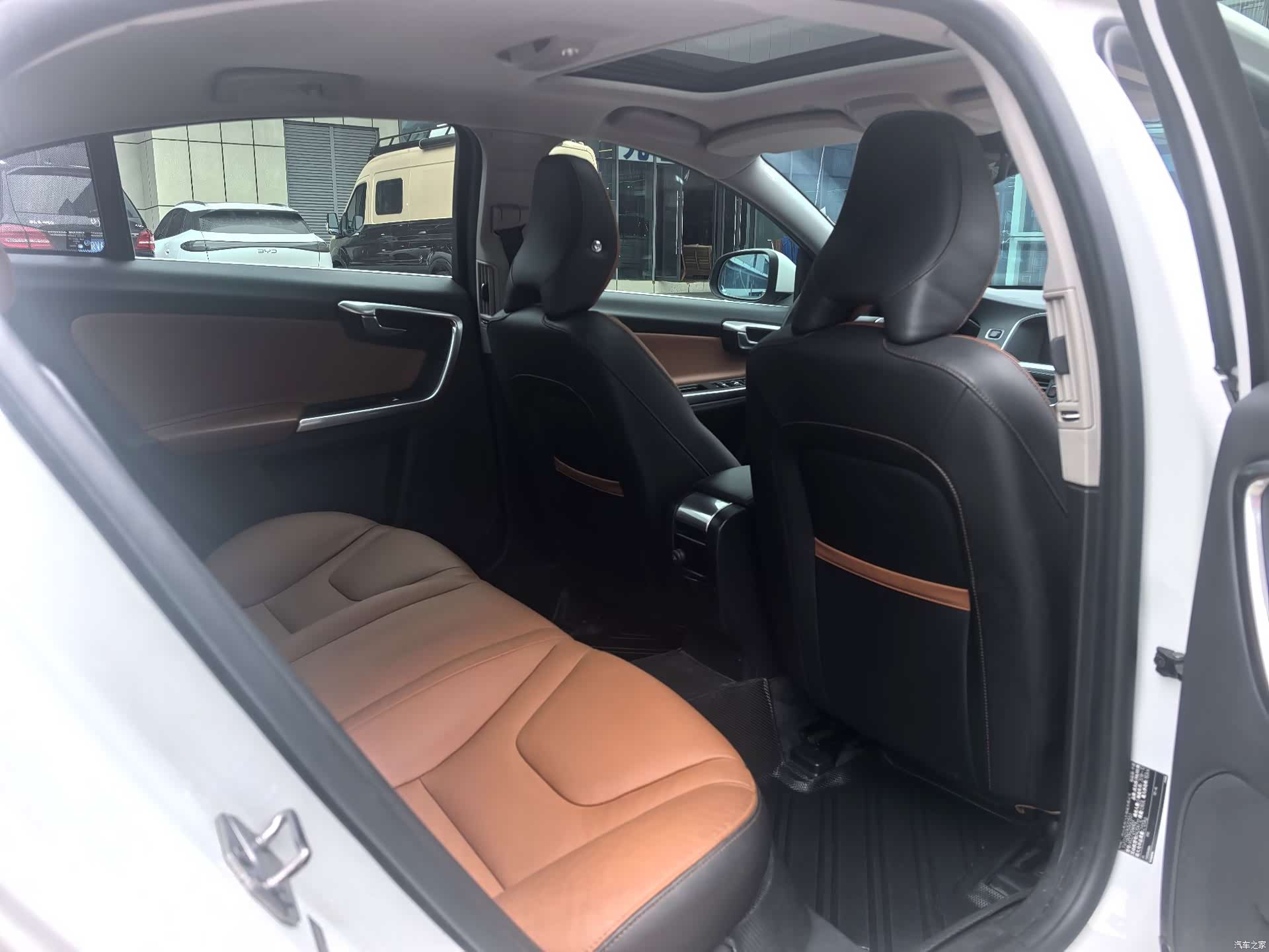 Volvo S60, 2019 11