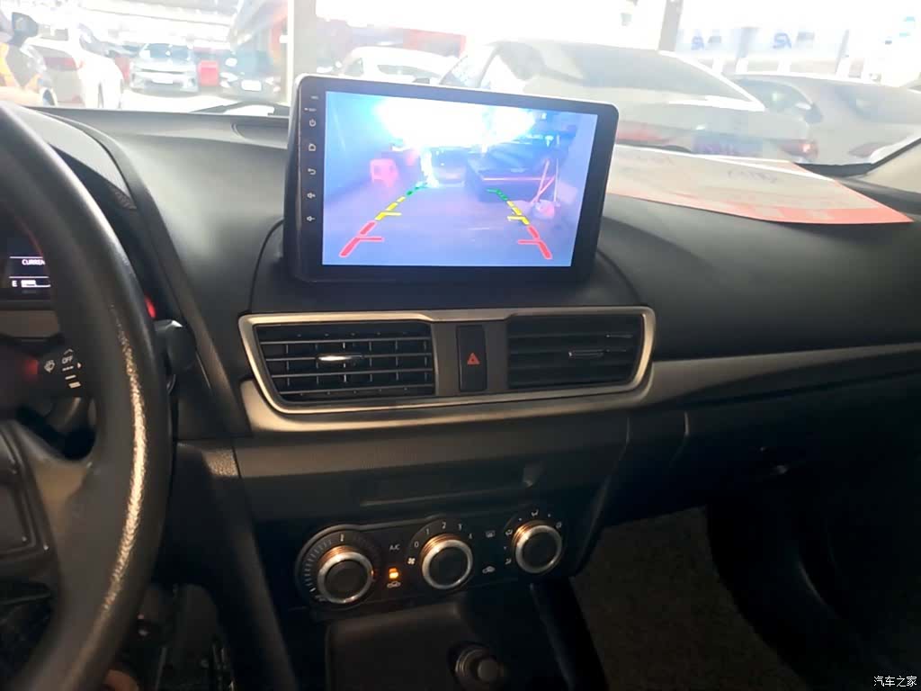 Mazda Mazda3, 2018 13