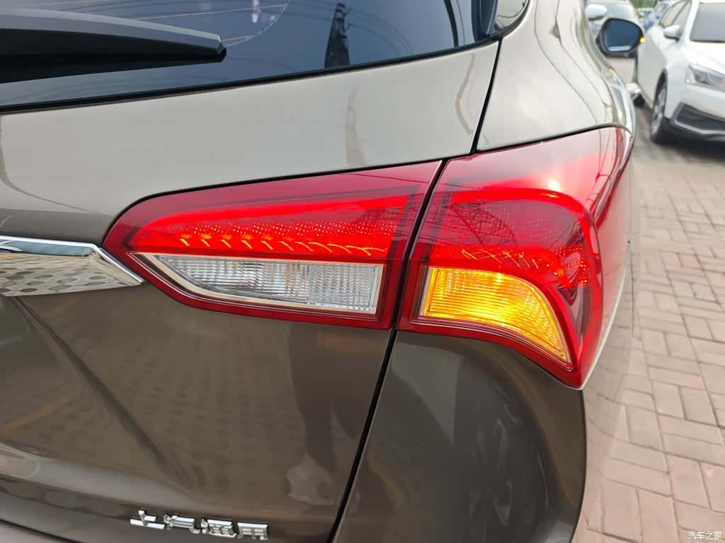 Buick Envision Plus, 2019 8