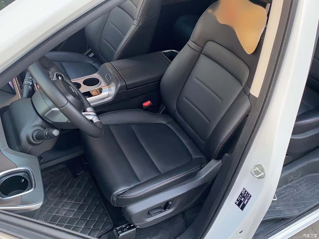 Trumpchi E8, 2024 11