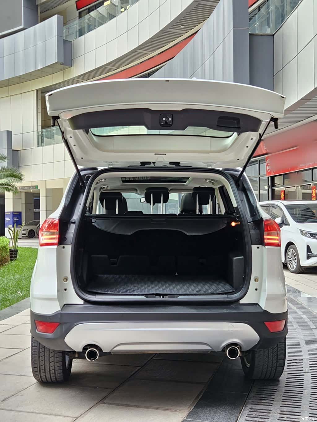 Ford Kuga, 2016 15