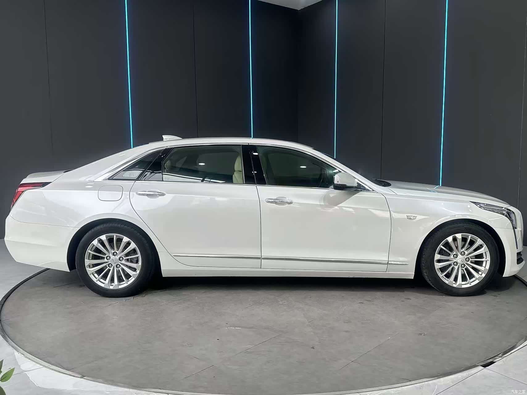 Cadillac CT6, 2018 все фото