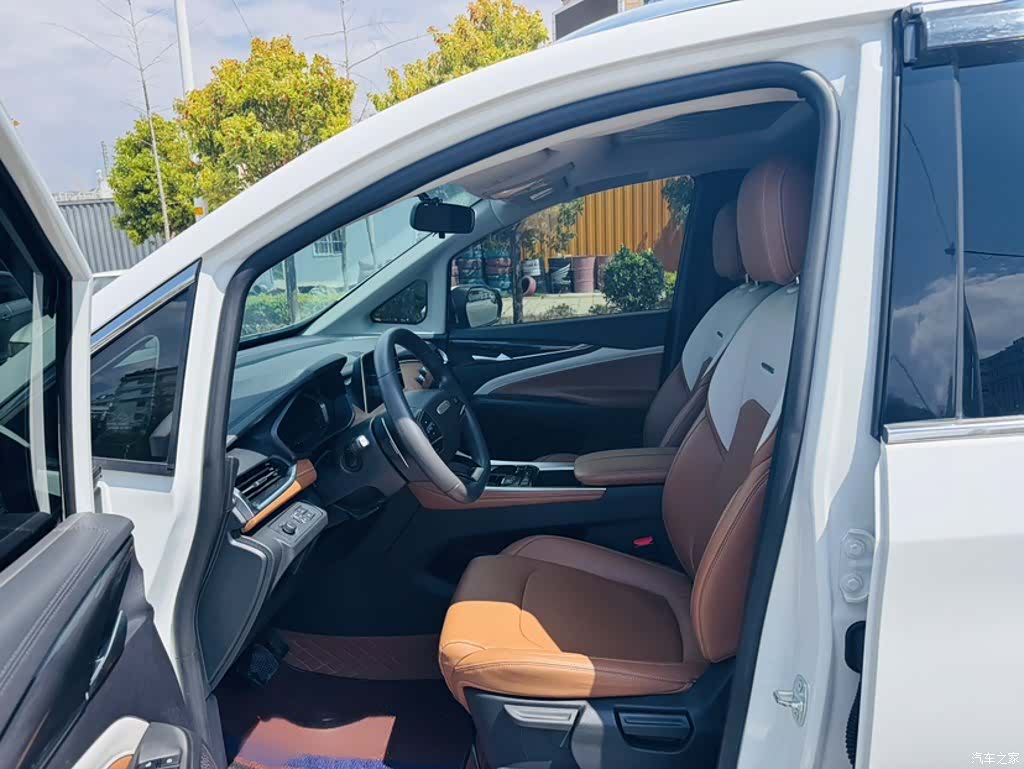 Maxus G50, 2023 14