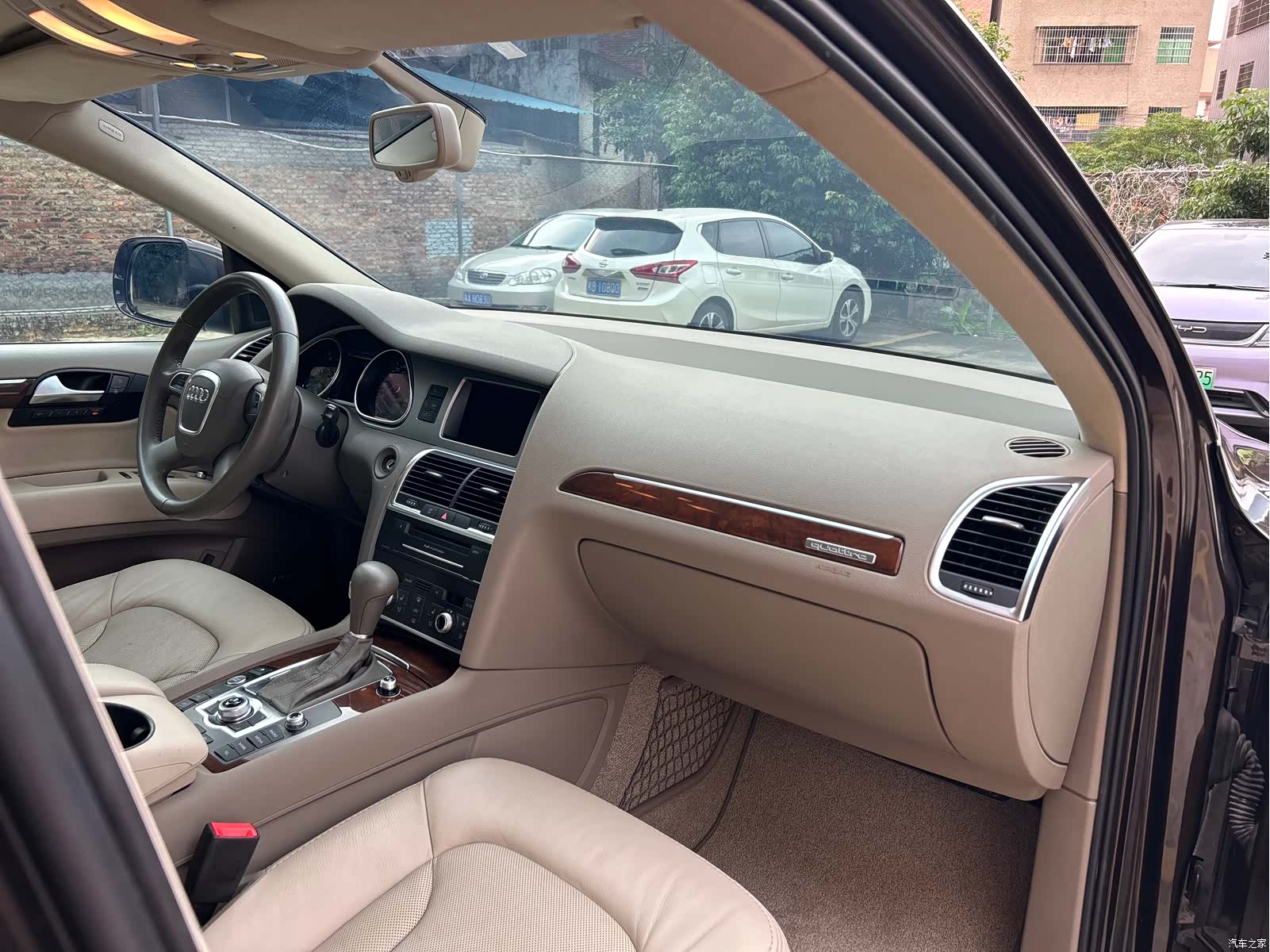 Audi Q7, 2010 43