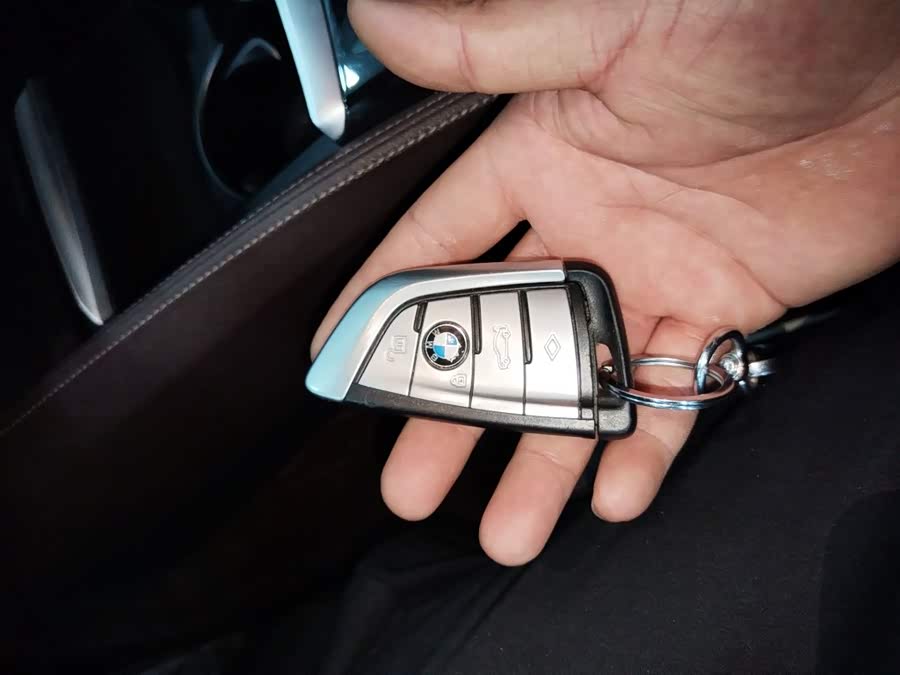 BMW 5 Series 2021, фото 9