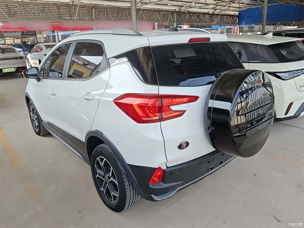BYD Yuan, 2022 все фото