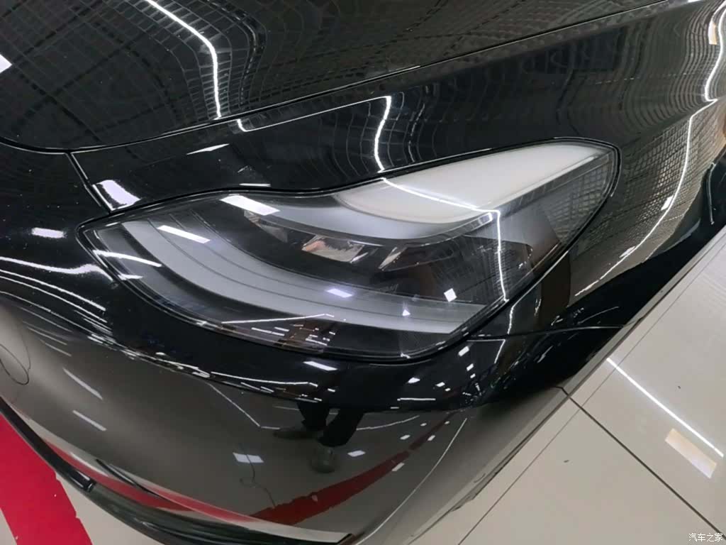 Tesla Model Y, 2021 24