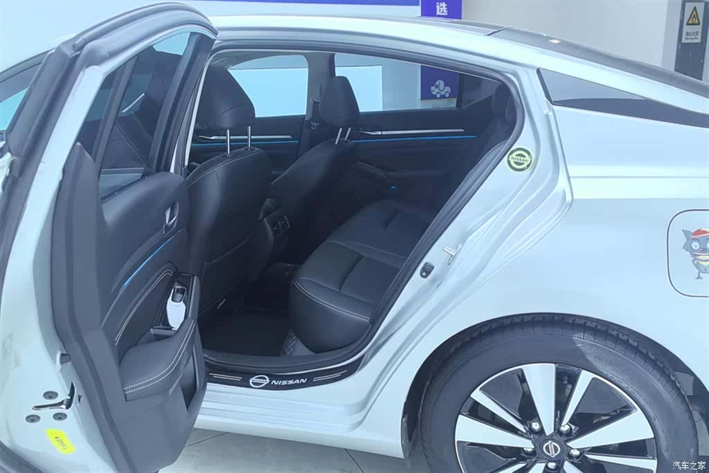 Nissan Teana, 2023 11