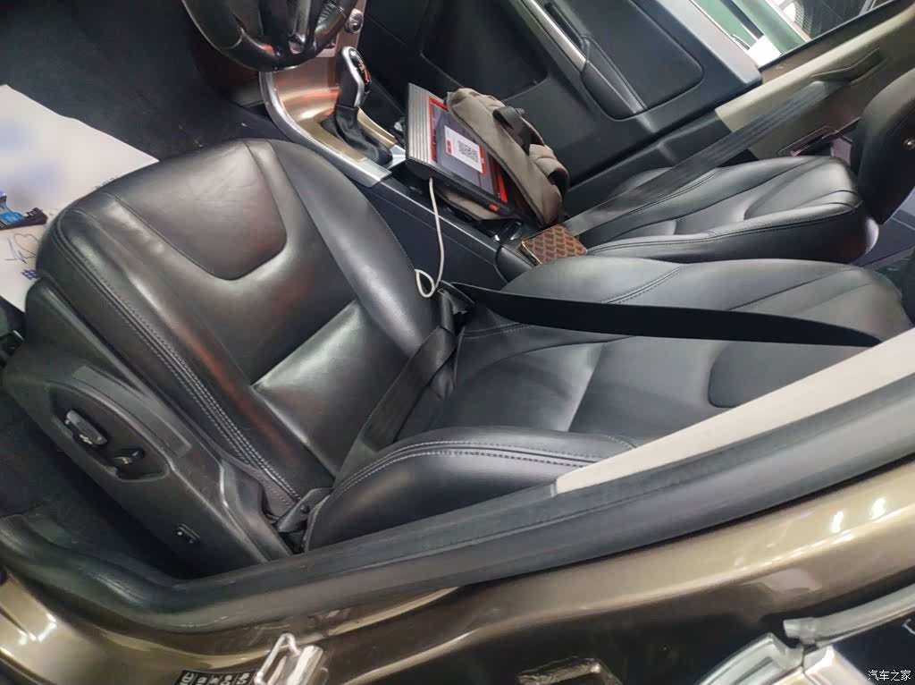 Volvo XC60, 2017 11