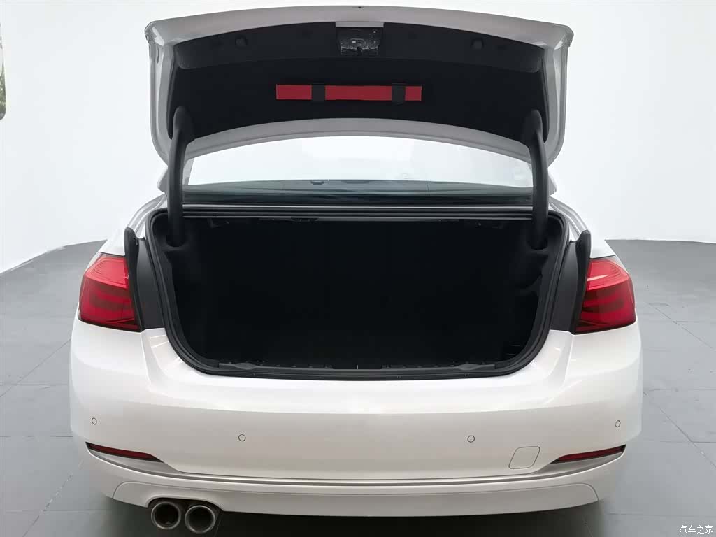 BMW 3 Series, 2019 16