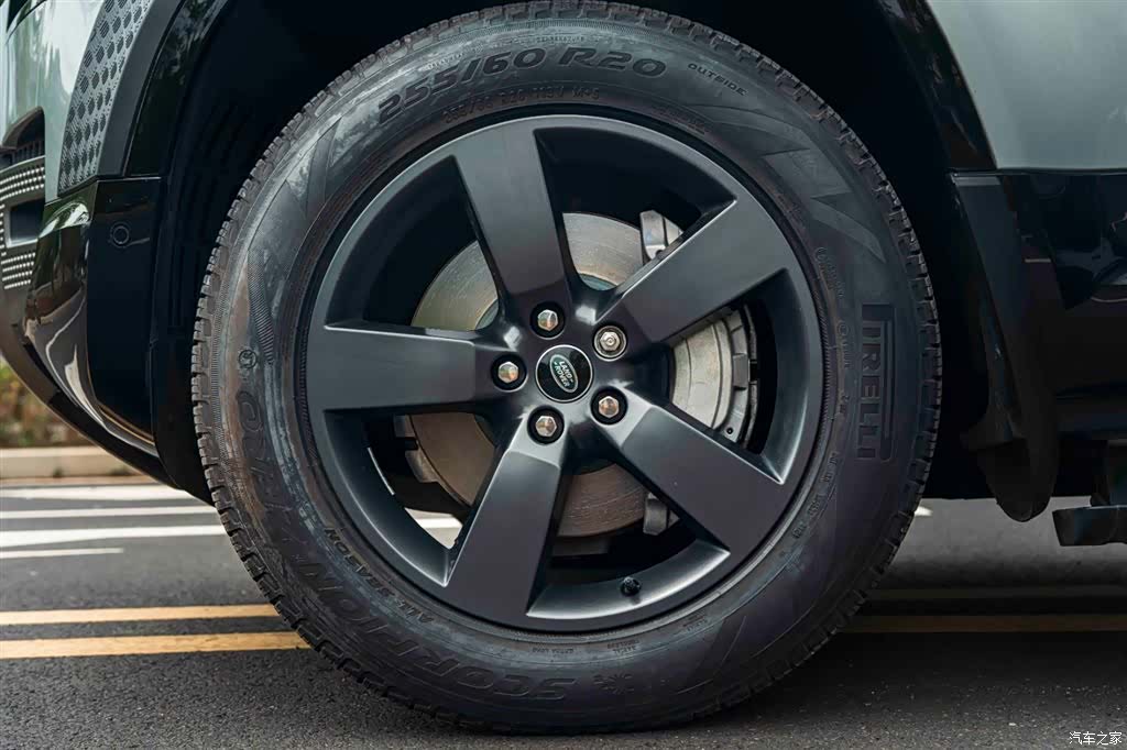Land Rover Defender, 2022 25
