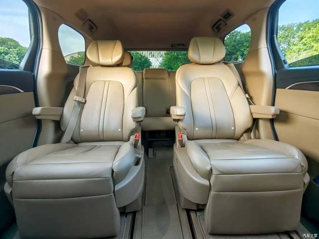 Buick GL8, 2019 6