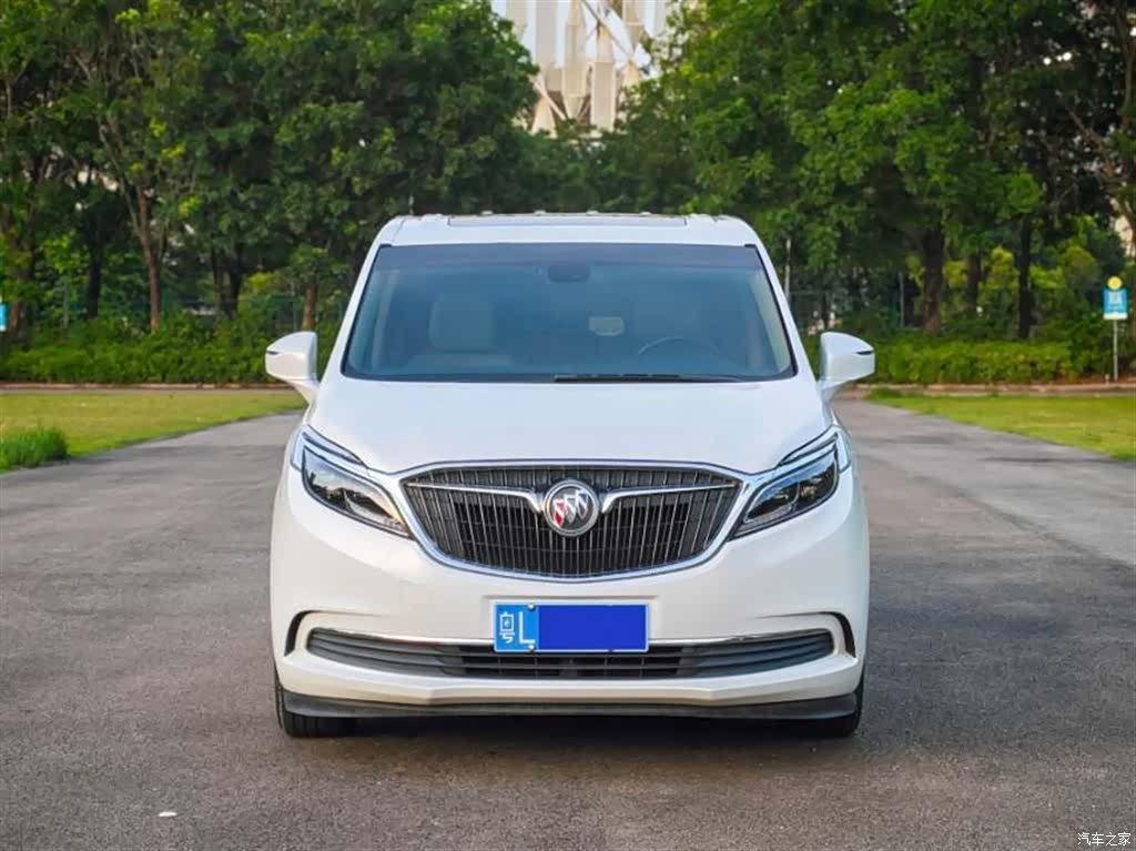 Buick GL8, 2019 3
