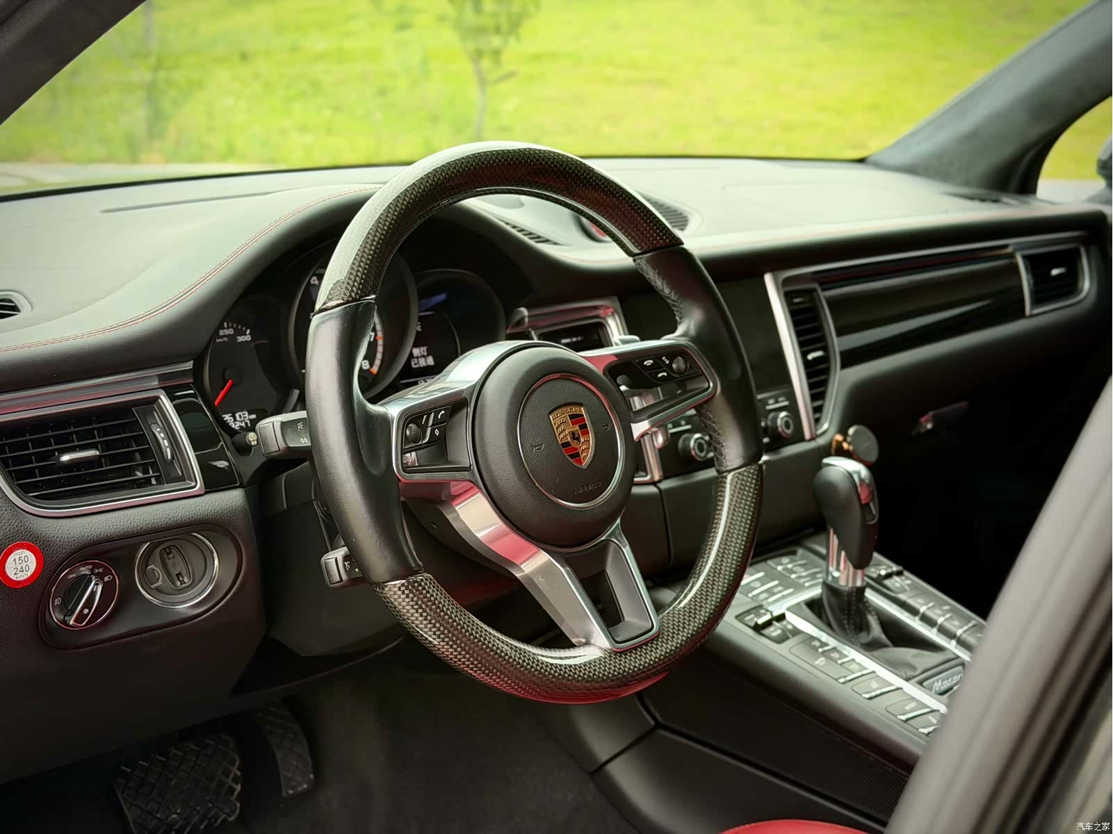 Porsche Macan, 2018 12