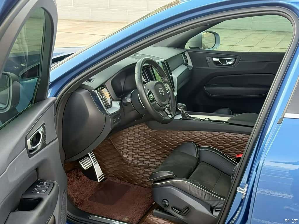 Volvo XC60, 2018 15