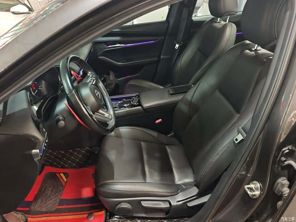Mazda Mazda3, 2022 10