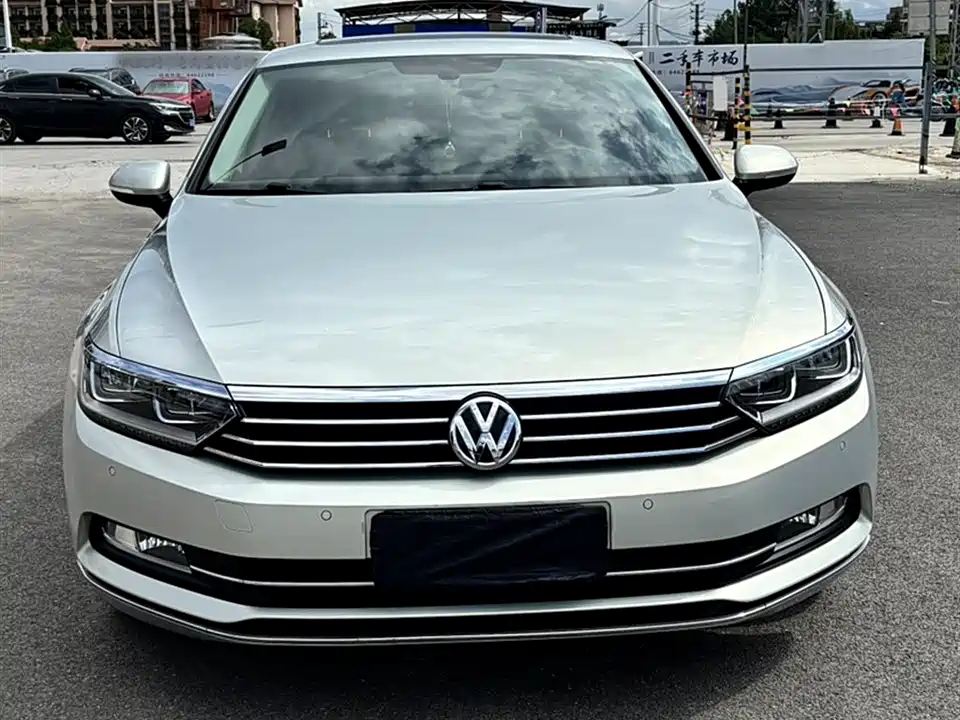 Volkswagen Magotan