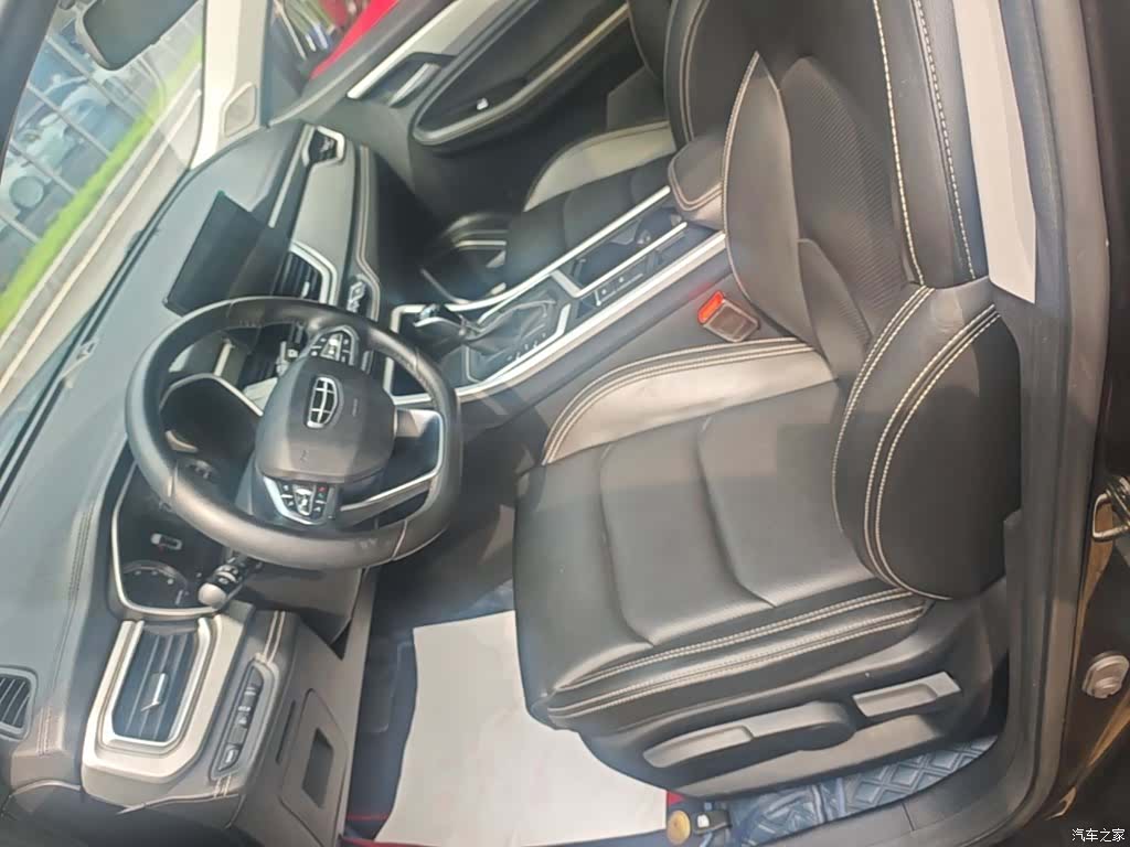 Geely X6, 2021 15