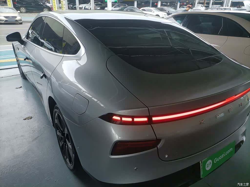 Xpeng P7, 2021 все фото