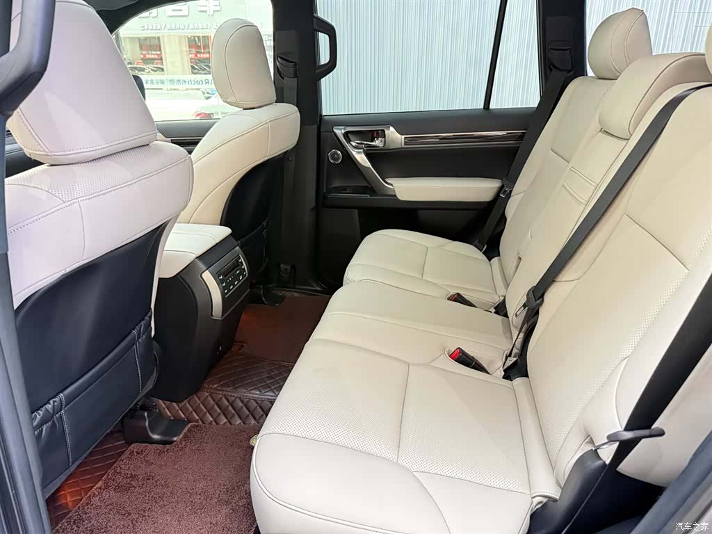 Lexus GX, 2024 10