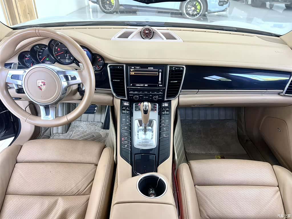 Porsche Panamera, 2014 8