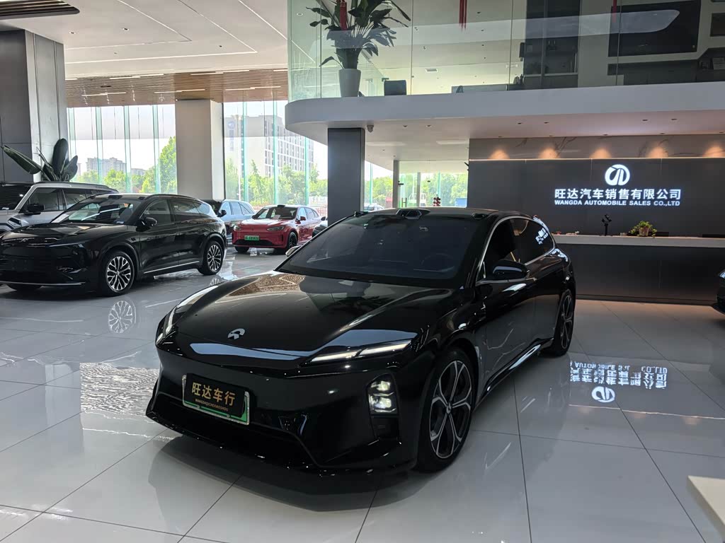 NIO ET5