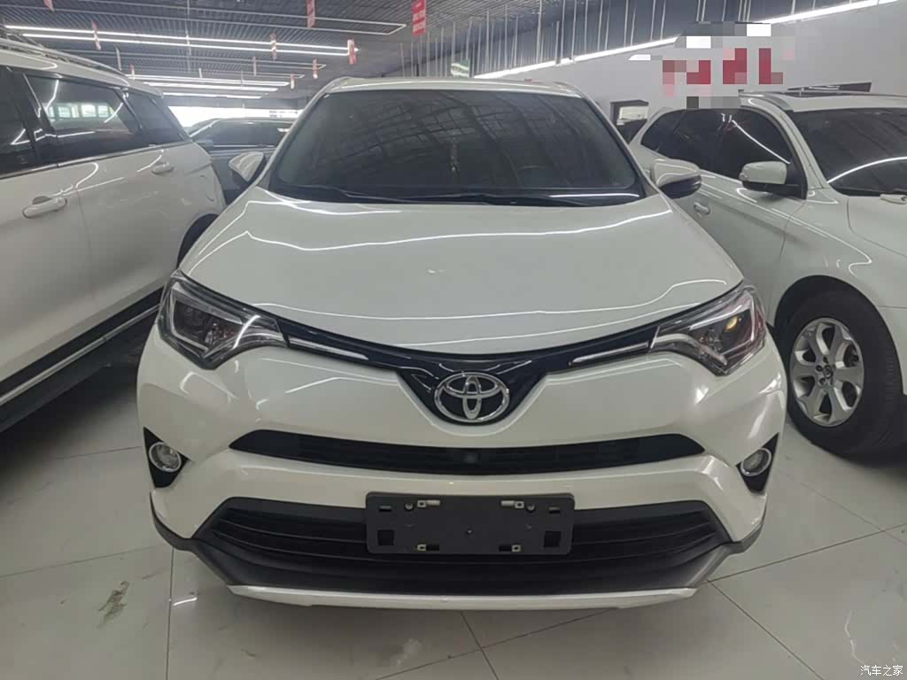 Toyota RAV4, 2019 3