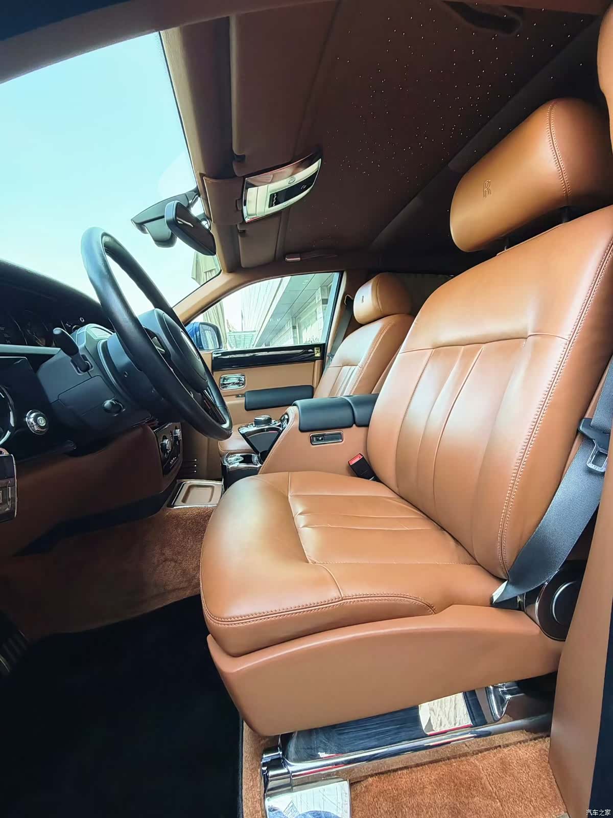 Rolls-Royce Phantom, 2017 12