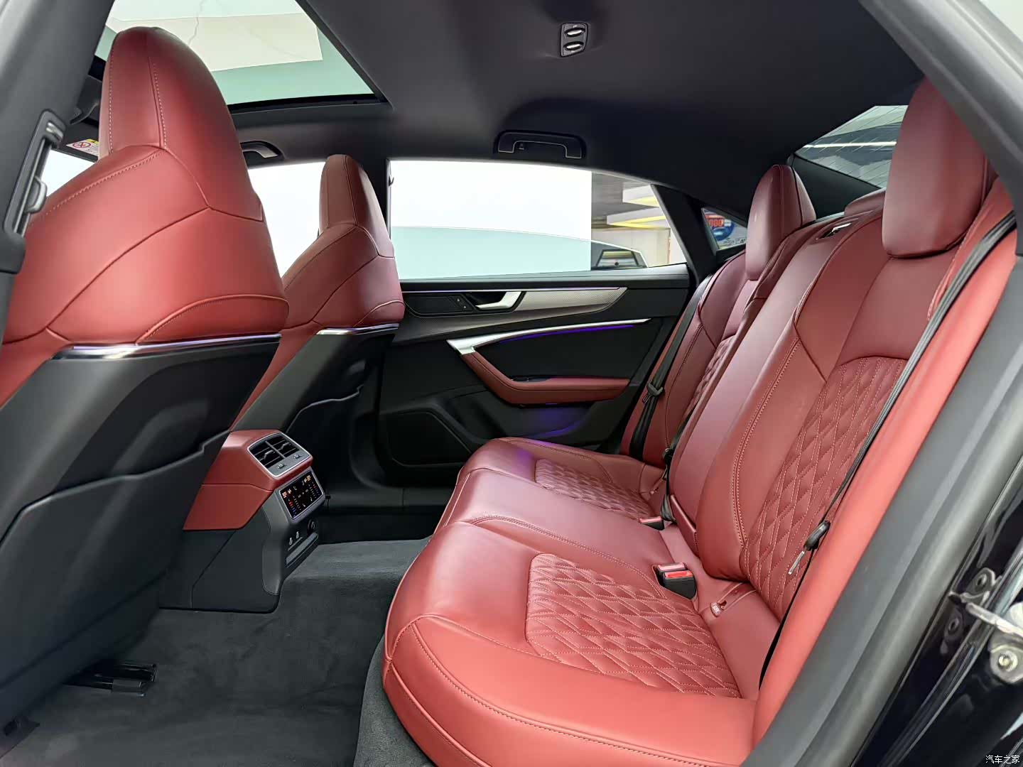 Audi A7L, 2024 6
