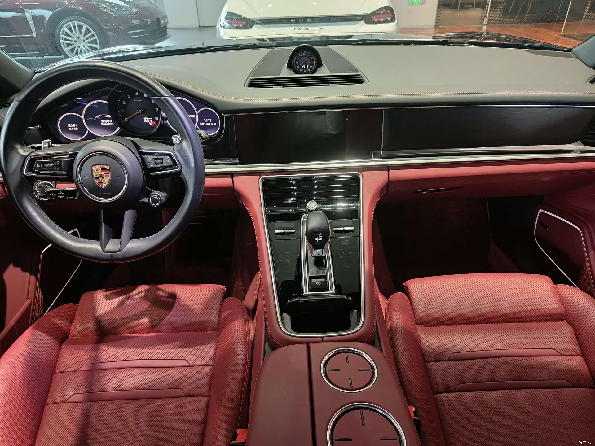 Porsche Panamera, 2023 7