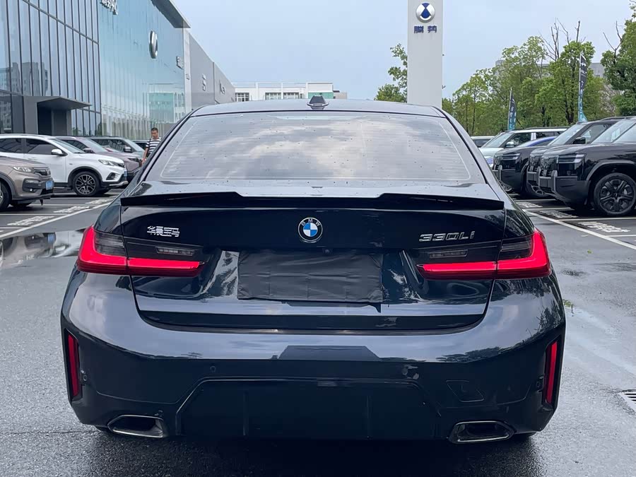 BMW 3 Series 2025, фото 16