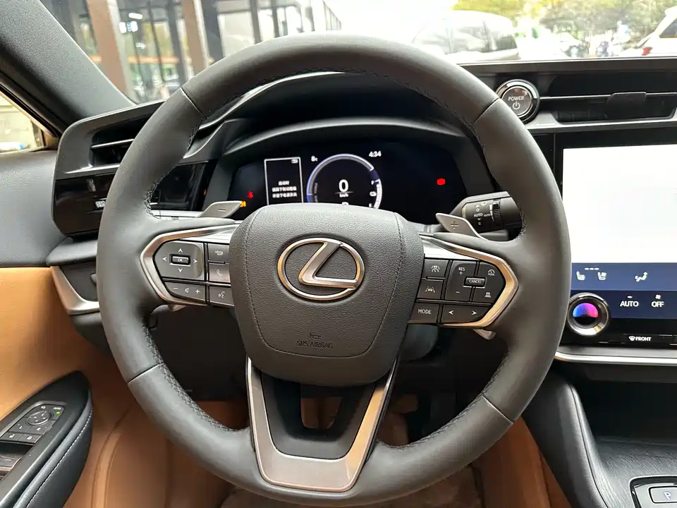 Lexus RZ