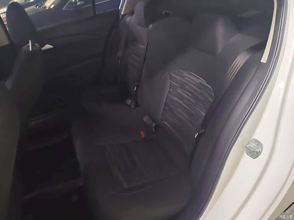 Chevrolet 320, 2019 17