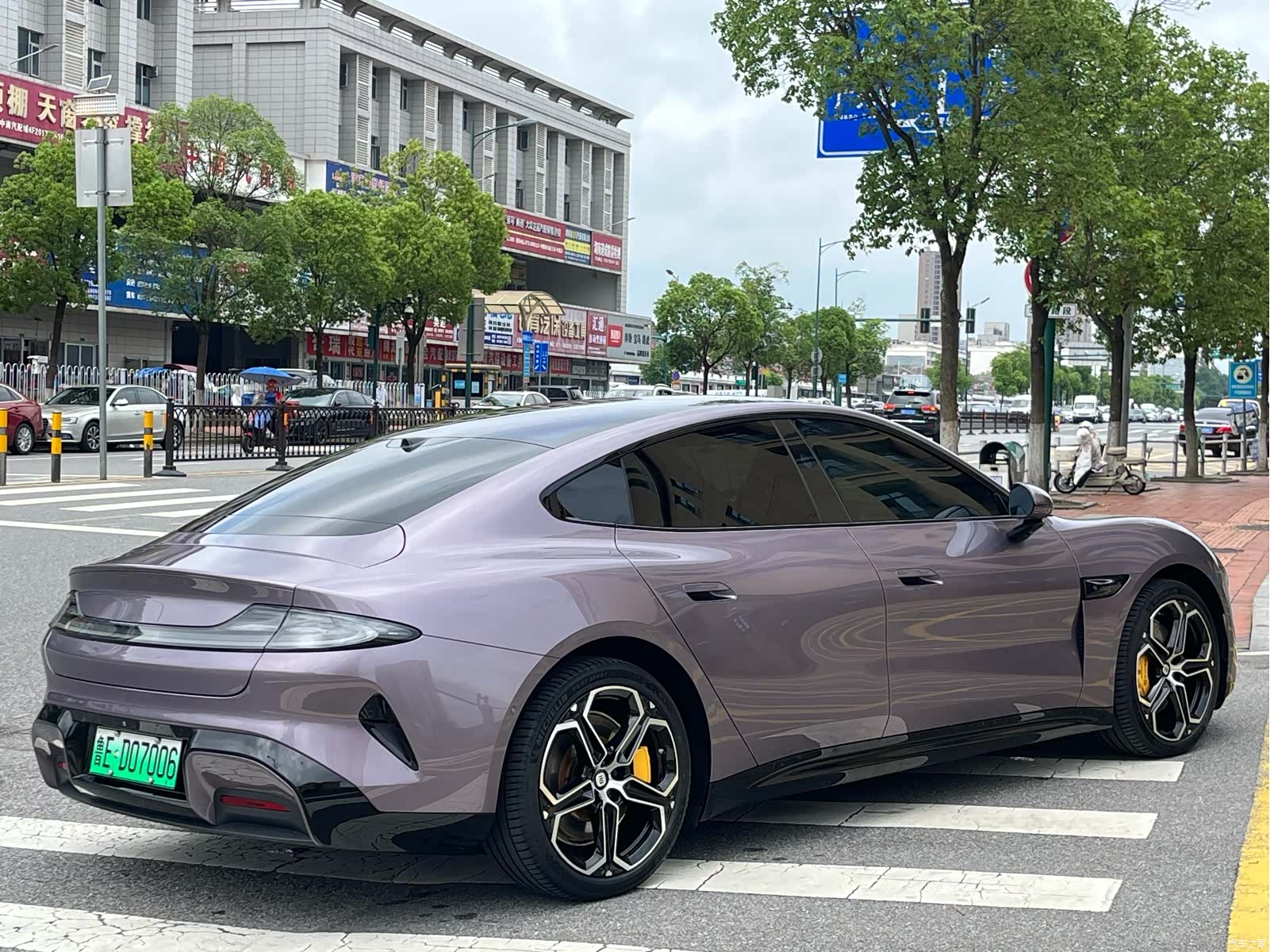 Xiaomi SU7, 2025 4