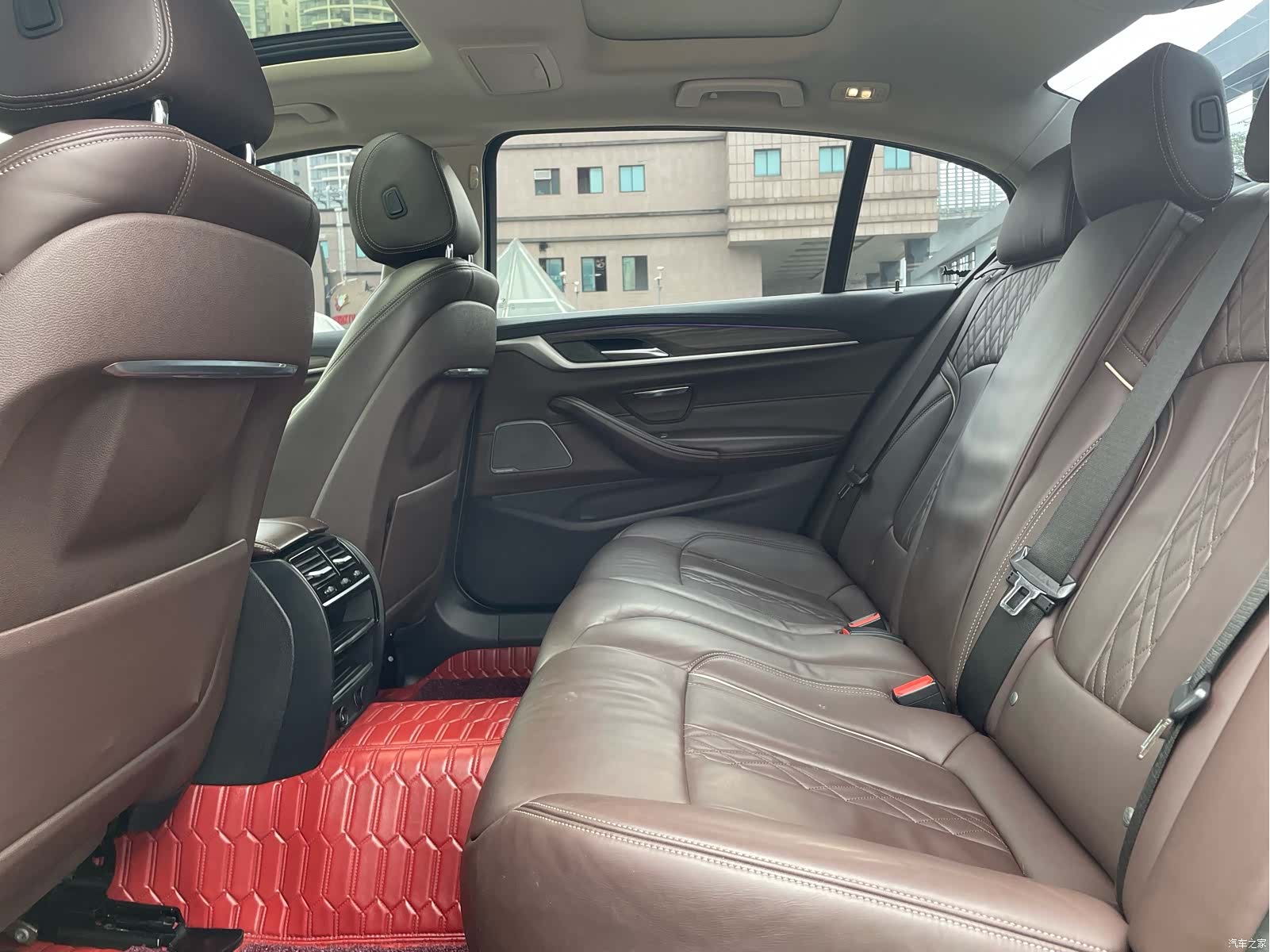 BMW 5 Series, 2019 8