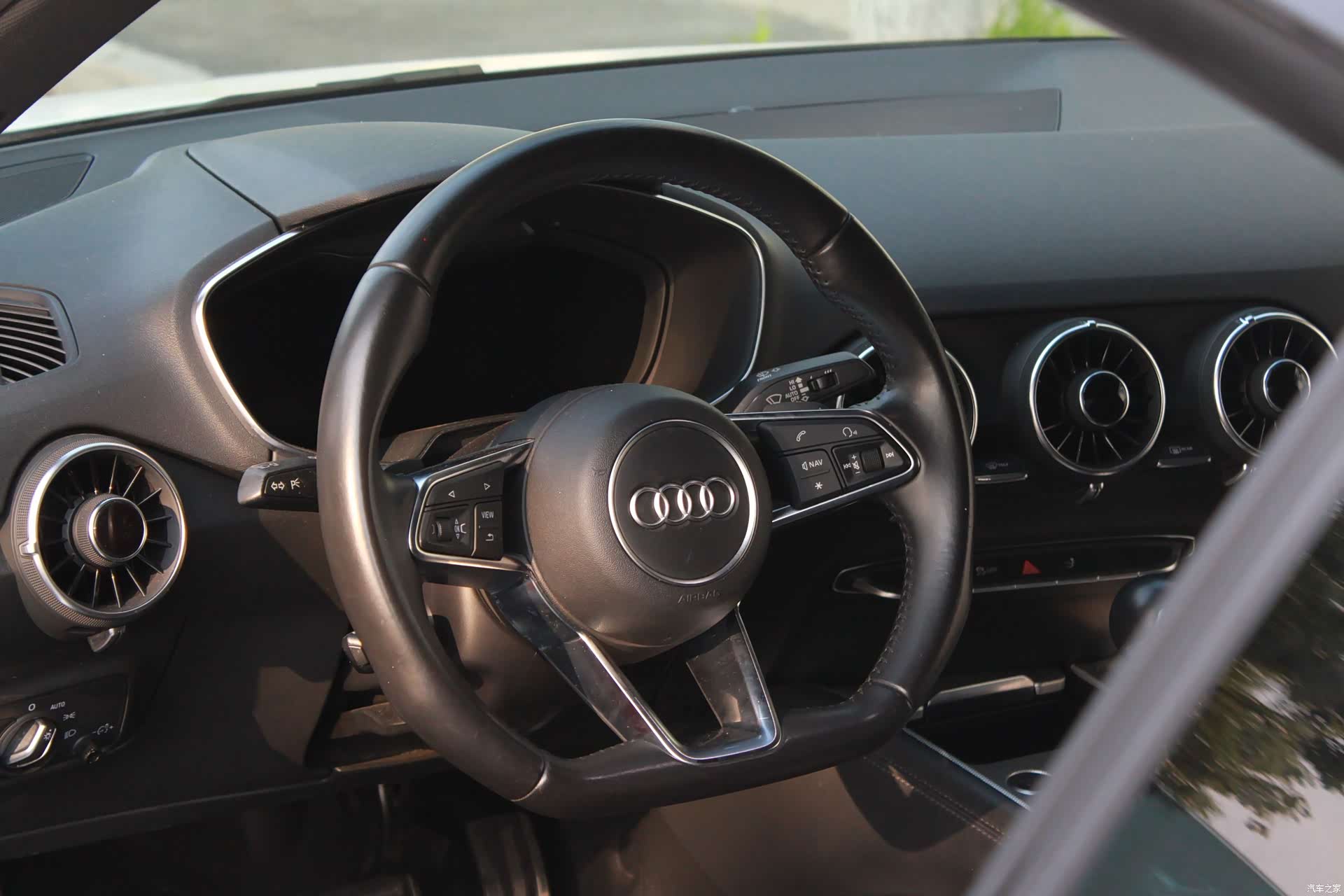 Audi TT, 2017 все фото
