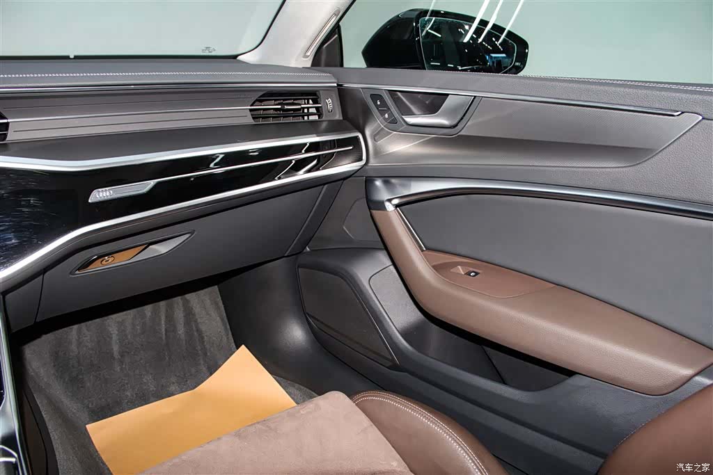 Audi A7L, 2024 32