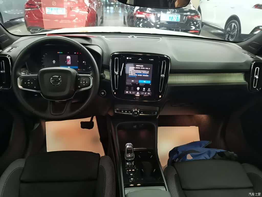 Volvo XC40, 2024 10
