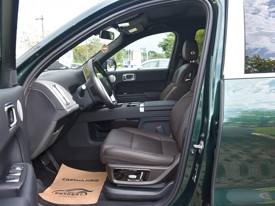 Li Auto Ideal L8 Li Auto Ideal L8