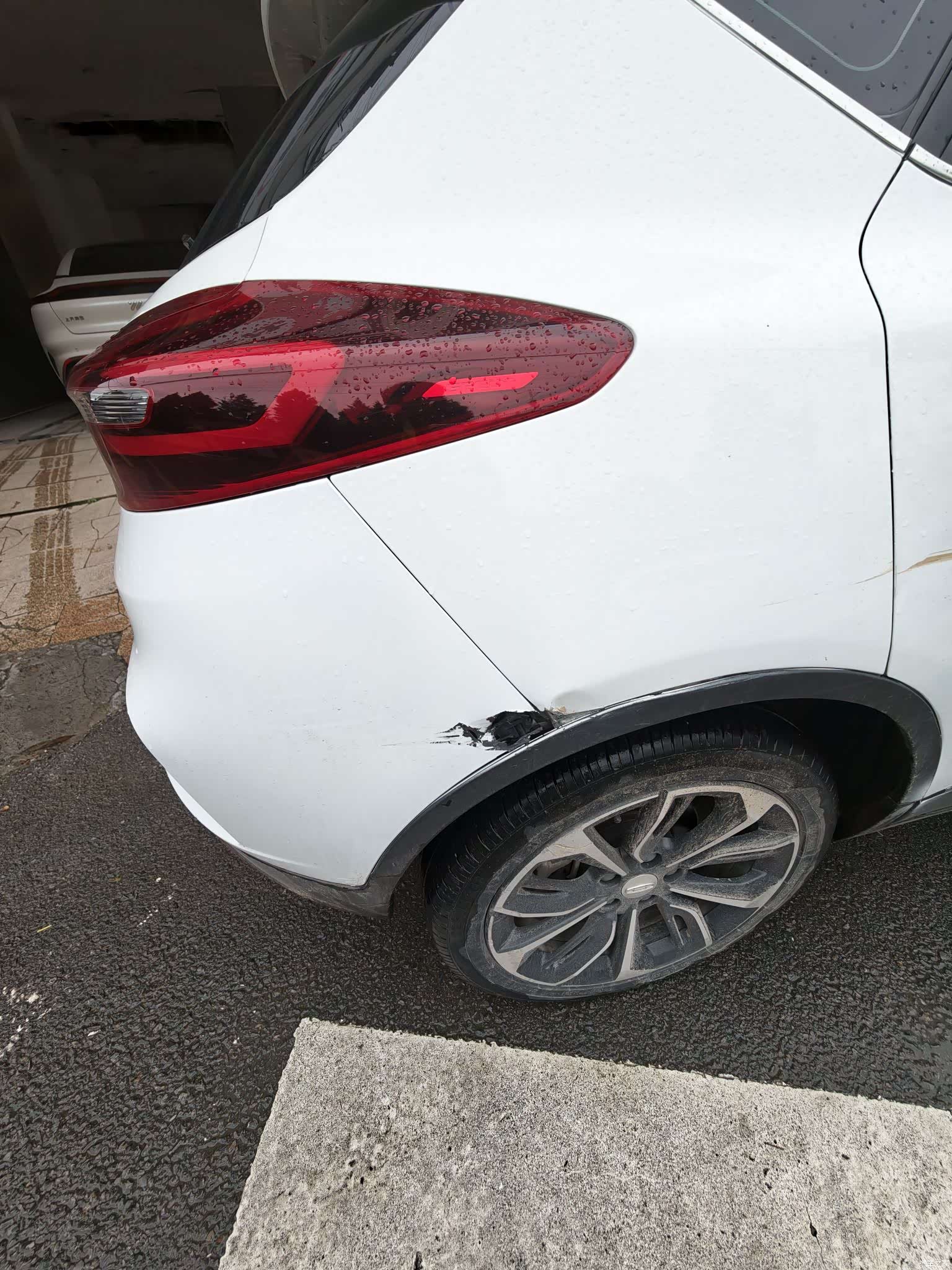 Geely Emgrand, 2021 8