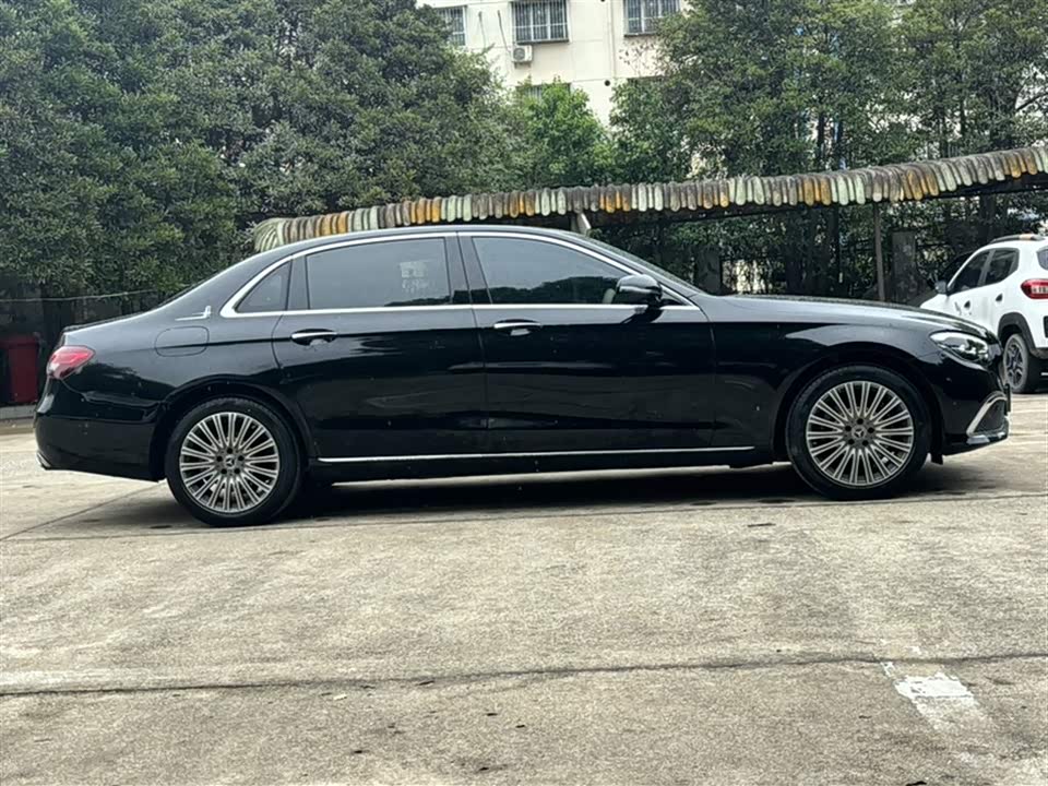 Mercedes-Benz E-class Mercedes-Benz E-class