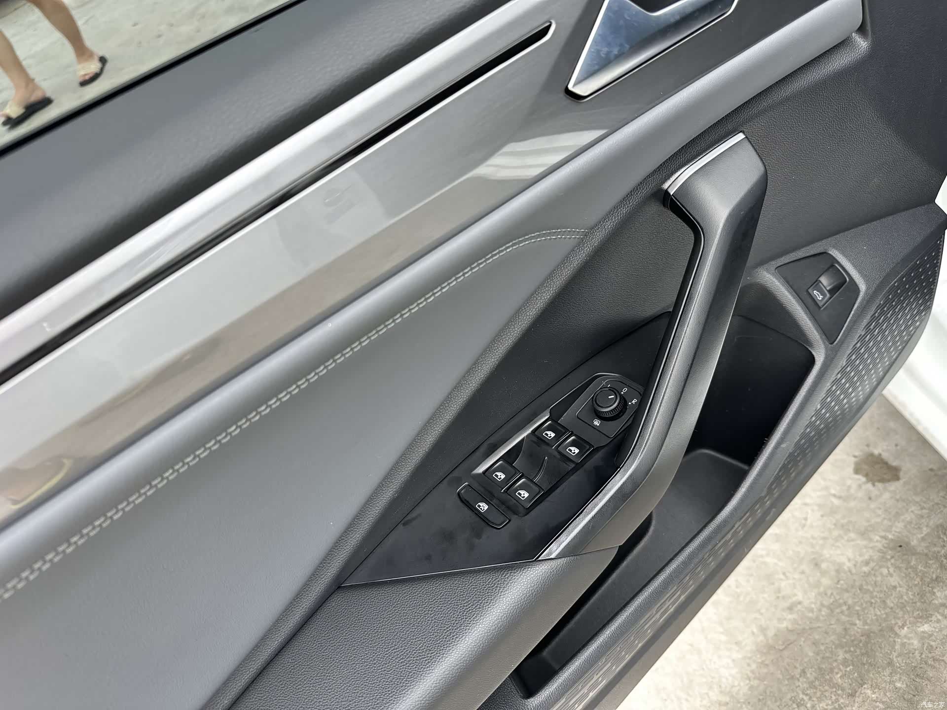 Volkswagen Sagitar, 2024 15