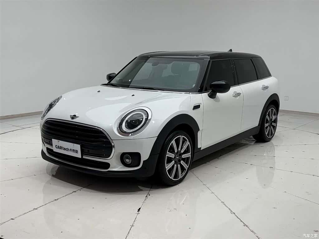 Mini Clubman, 2023 все фото