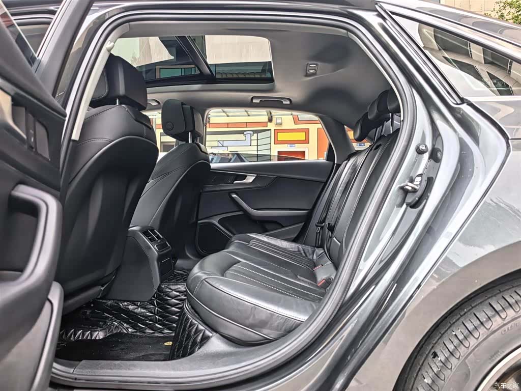 Audi A4L, 2021 13