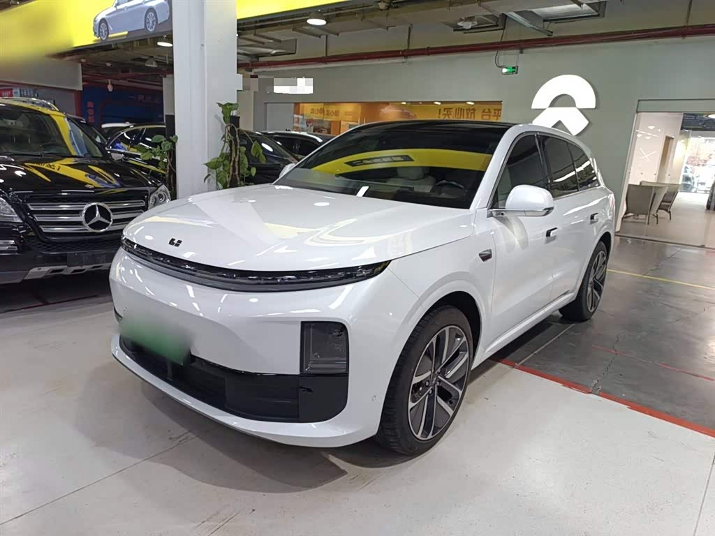 Li Auto L6