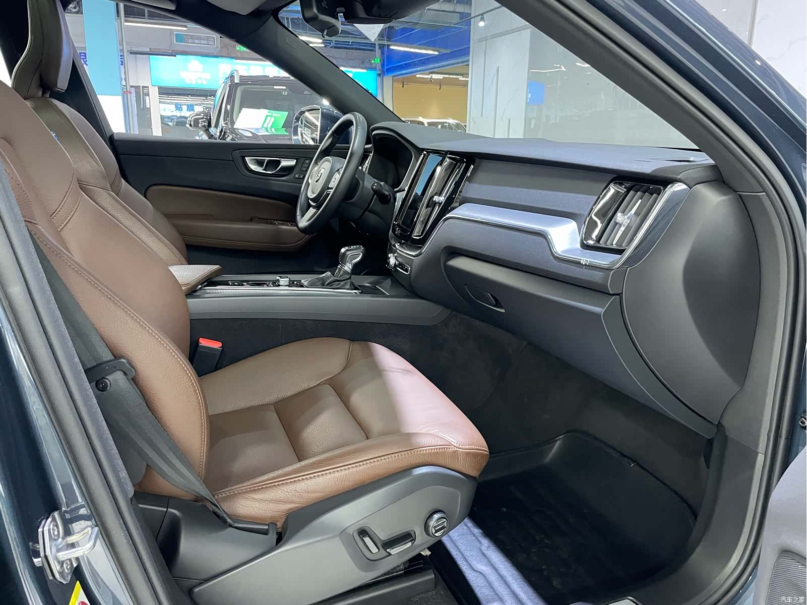 Volvo XC60, 2021 8