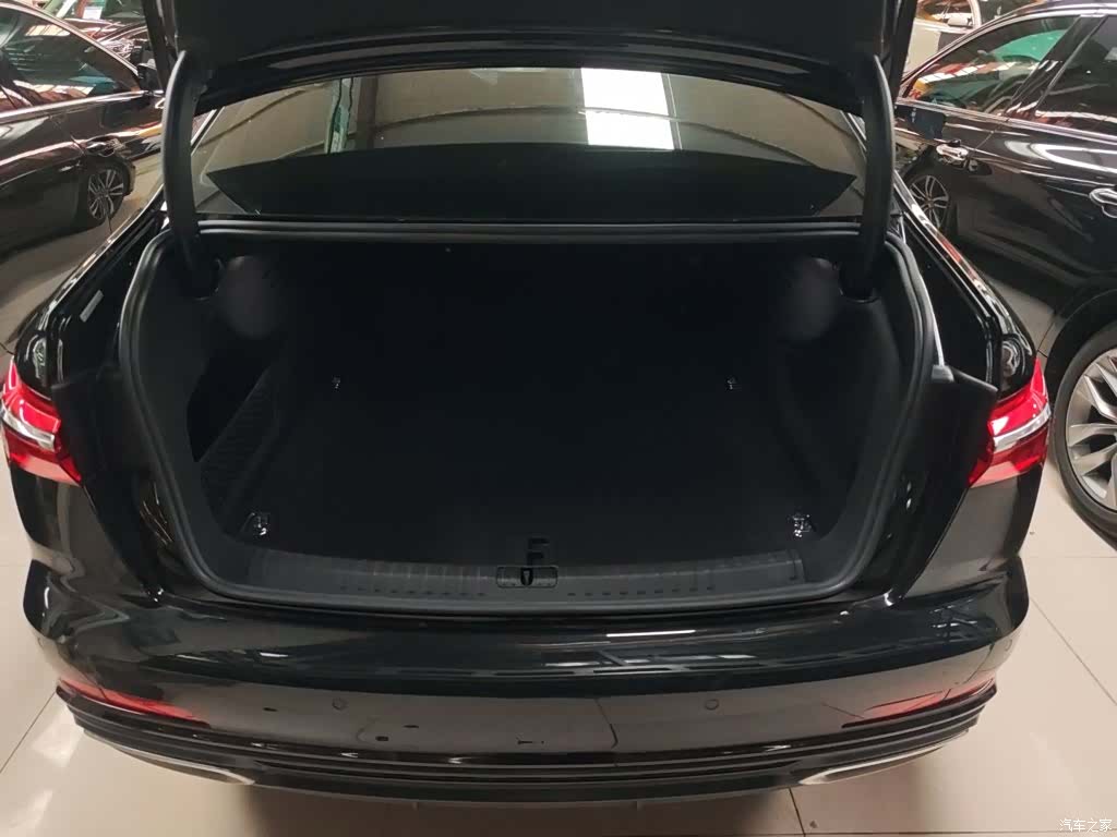 Audi A6L, 2021 11