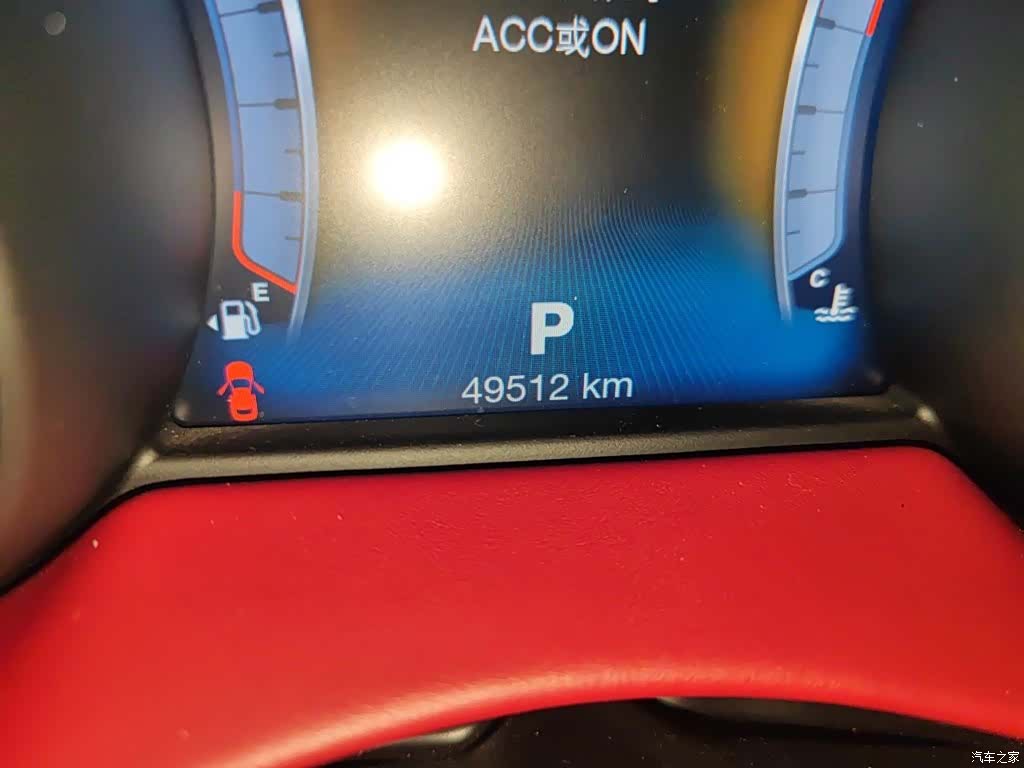Maserati Levante, 2017 все фото