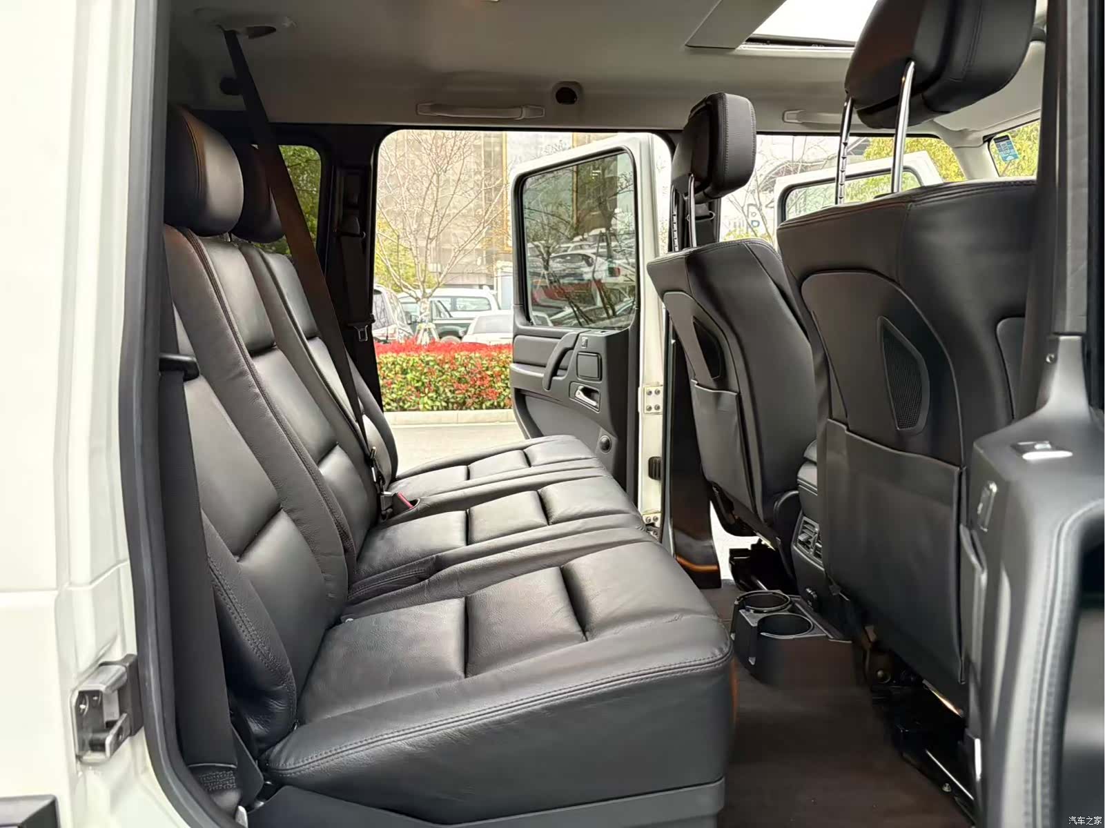 Mercedes-Benz G-Class, 2019 10