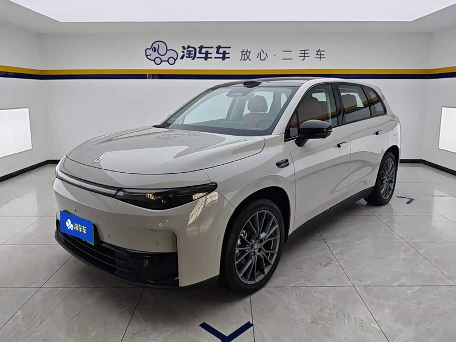 Leapmotor C10
